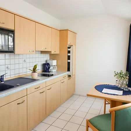 Hotel apartamentowy Leuchtfeuer Ruegen 3*