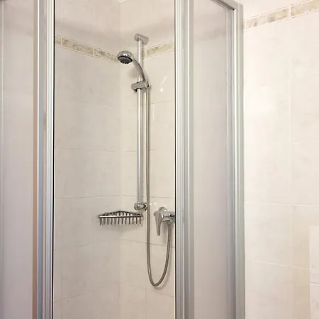 Leuchtfeuer Ruegen Hotel apartamentowy 3*
