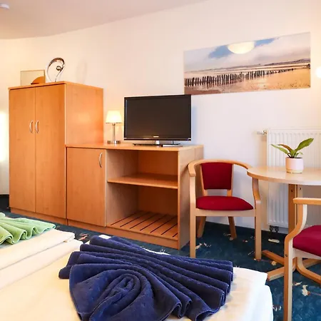Hotel apartamentowy Leuchtfeuer Ruegen Glowe