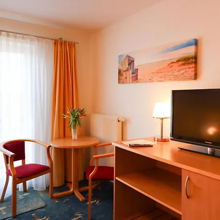 Leuchtfeuer Ruegen 3* Glowe