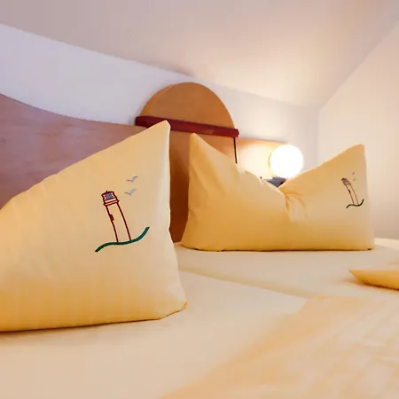 Leuchtfeuer Ruegen 3* Glowe